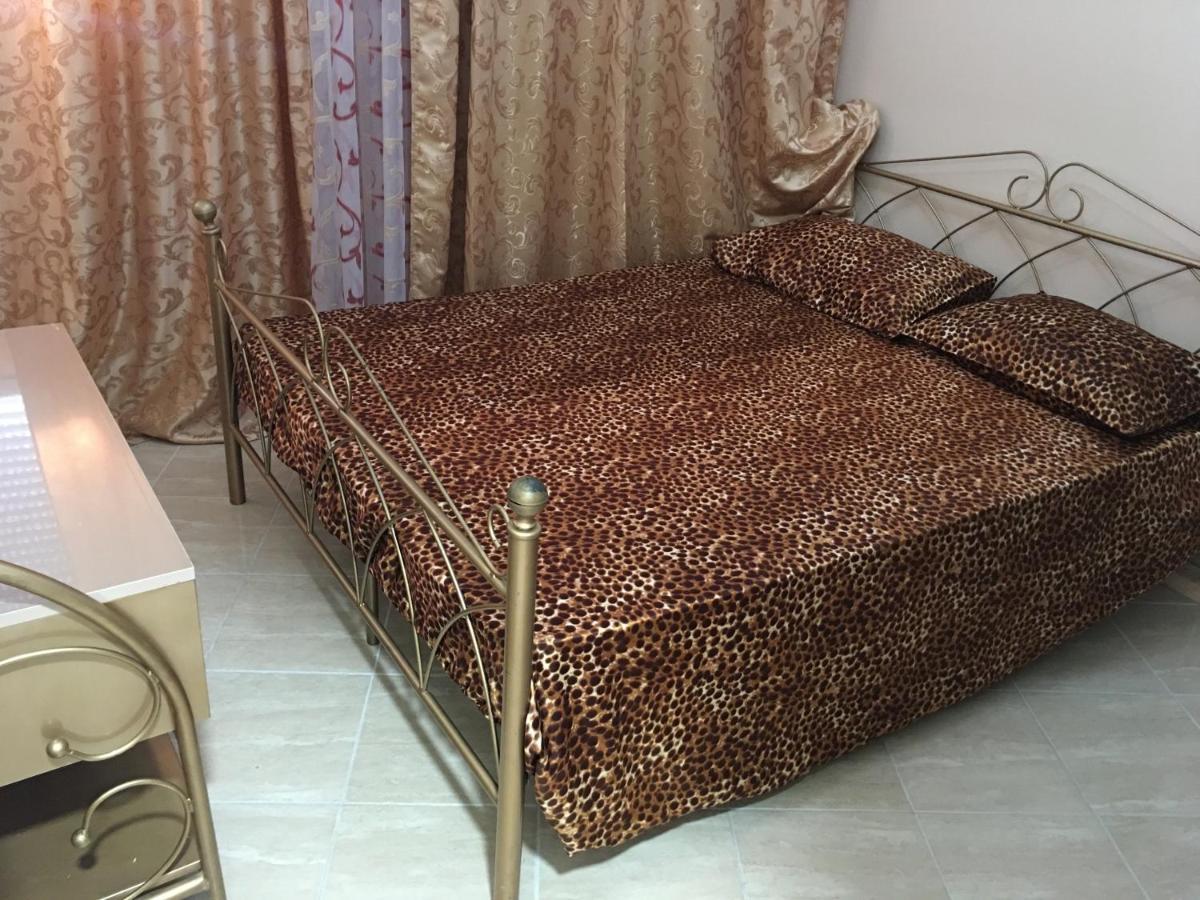 Royal Apartment Luxury Holiday For Queen And King ซารานเดอ ภายนอก รูปภาพ